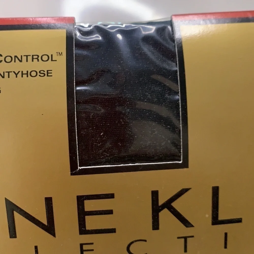 NWT Anne Klein Style 980 advanced control girdle top pantyhose true black new